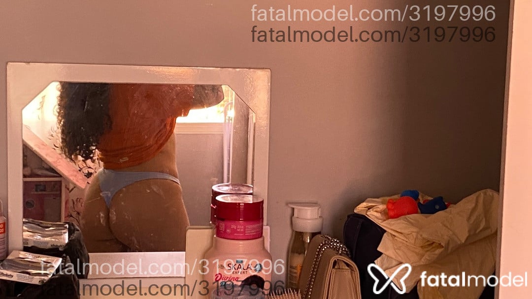 Acompanhante mulher morena (o) de olhos castanhos em Virtual - Sereiaa