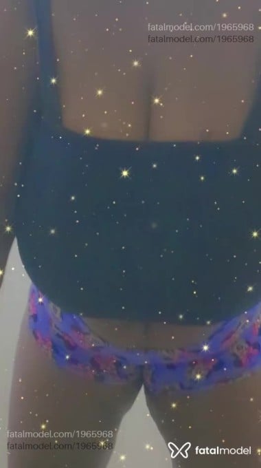 Acompanhante mulher morena (o) de olhos castanhos em Belo Horizonte - AMORA MOHRENA