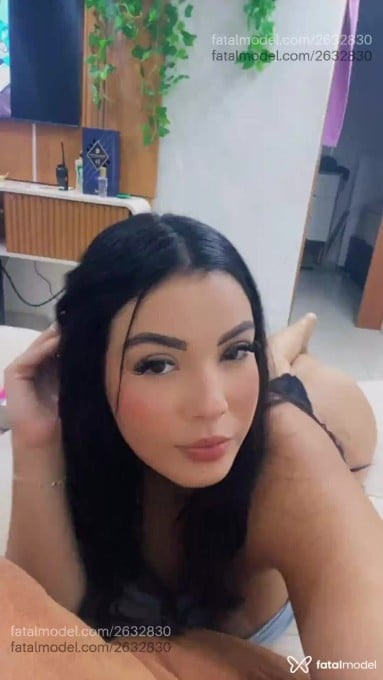 Acompanhante mulher com cabelo castanho de olhos mel em Bom Despacho Acompanhante mulher com cabelo castanho de olhos mel em Bom Despacho - Bia