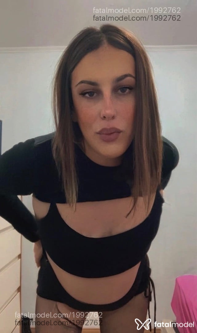Acompanhante mulher trans com cabelo castanho de olhos castanhos em Canoas - Rafaela