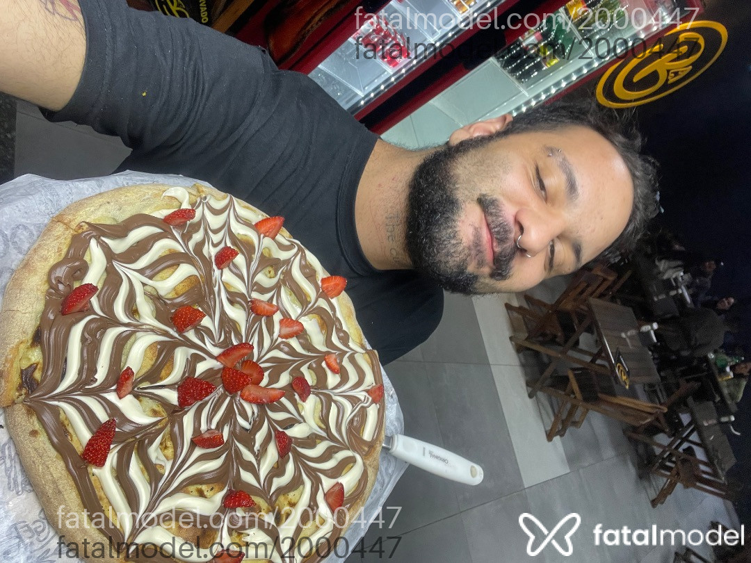 Acompanhante homem com cabelo castanho de olhos castanhos em Volta Redonda Acompanhante homem com cabelo castanho de olhos castanhos em Volta Redonda - Scherry