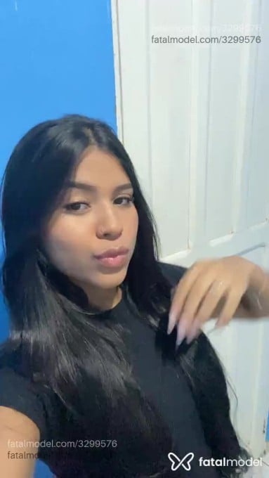 Acompanhante mulher morena (o) de olhos pretos em Manaus - Carla