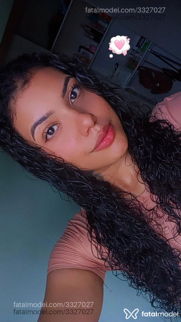 Acompanhante mulher morena (o) de olhos castanhos em Contagem - Vivimel