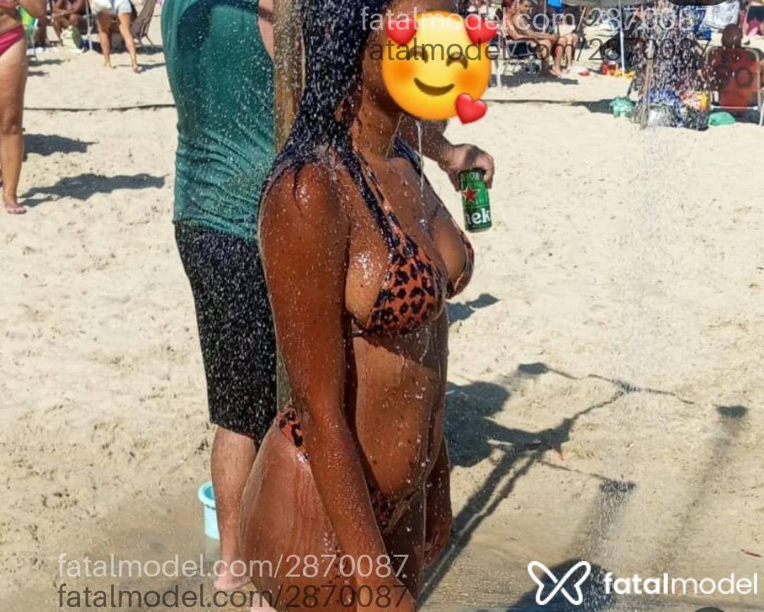 Acompanhante mulher morena (o) de olhos pretos em Rio das Ostras - Julia Mendes
