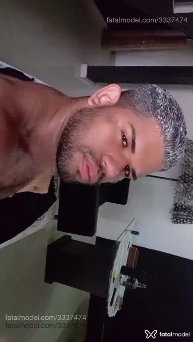 Acompanhante homem com cabelo castanho de olhos pretos em Virtual - Hendh