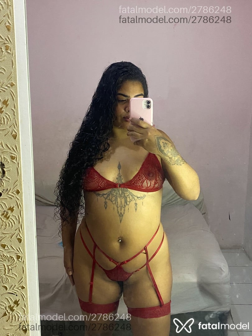 Acompanhante mulher morena (o) de olhos castanhos em São João de Meriti - Joyce Rita