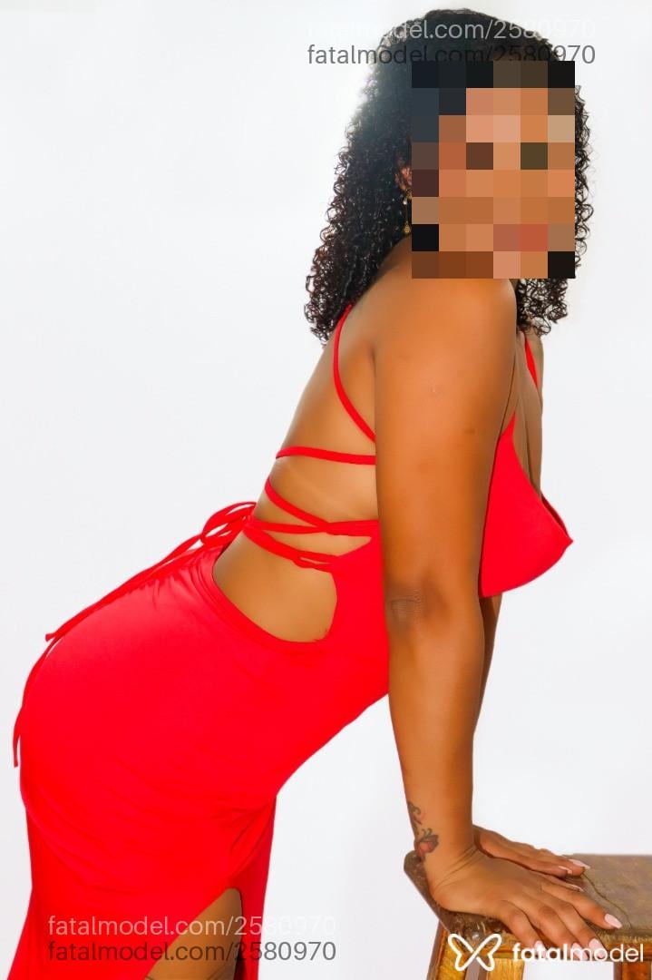 Acompanhante mulher morena (o) de olhos castanhos em São Paulo Acompanhante mulher morena (o) de olhos castanhos em São Paulo - Morena