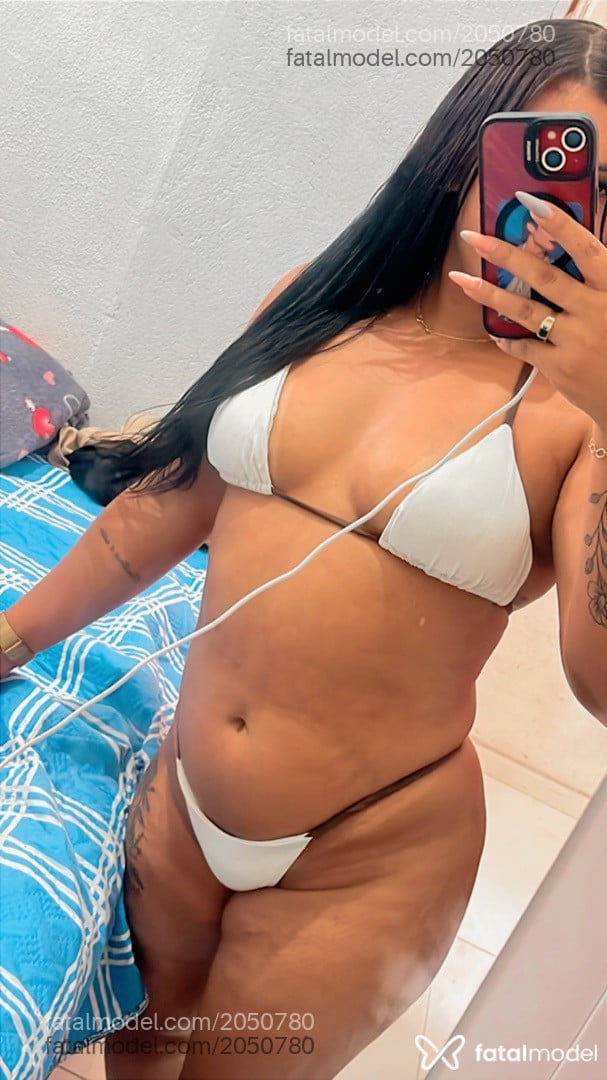 Acompanhante mulher morena (o) de olhos pretos em Uruará - Pathy