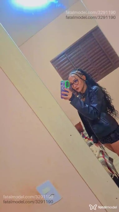 Acompanhante mulher morena (o) de olhos castanhos em Guaiçara Acompanhante mulher morena (o) de olhos castanhos em Guaiçara - Thias