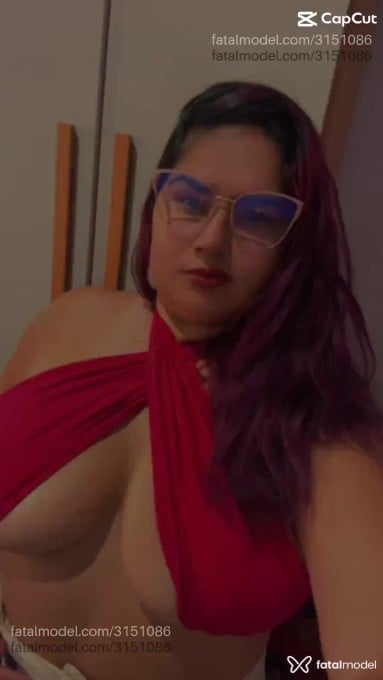 Acompanhante mulher ruiva (o) de olhos pretos em Linhares - Bianca