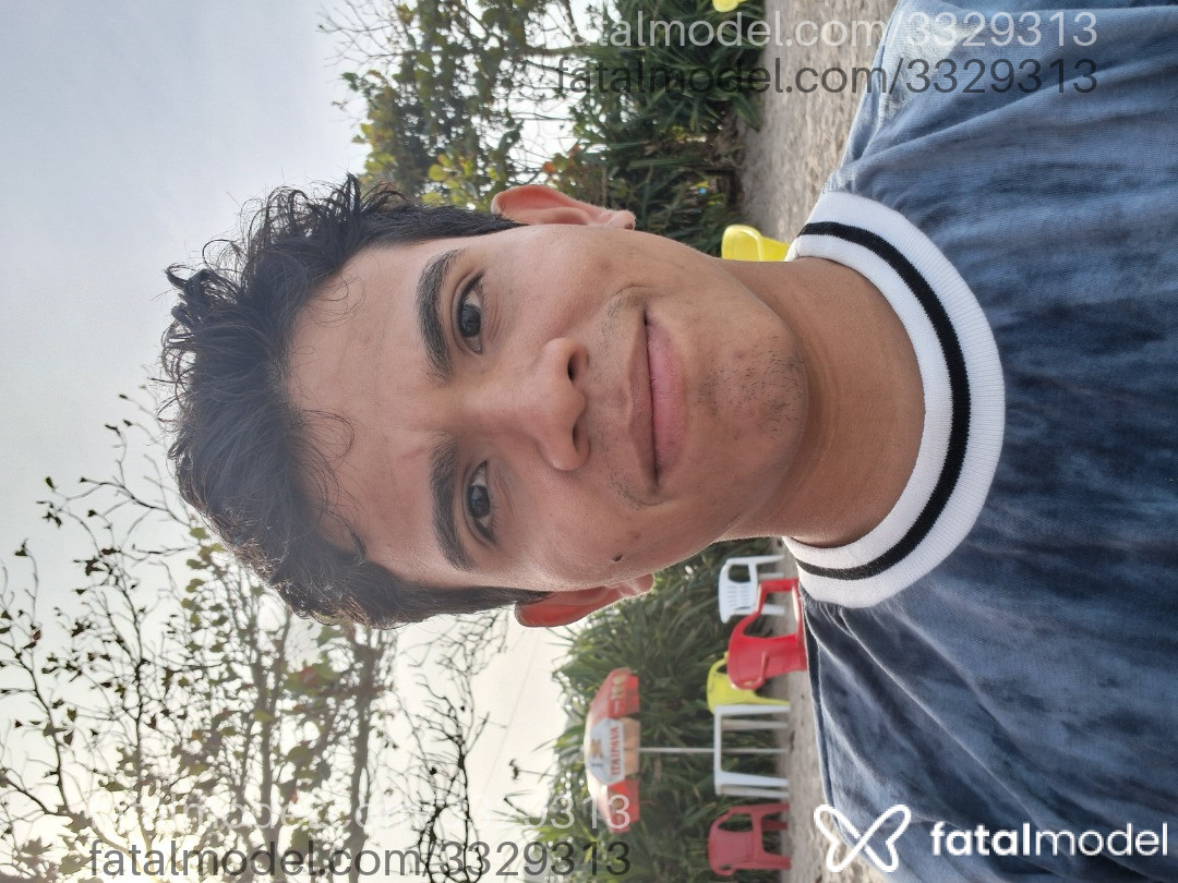 Acompanhante homem com cabelo castanho de olhos pretos em Porto Seguro Acompanhante homem com cabelo castanho de olhos pretos em Porto Seguro - Binho