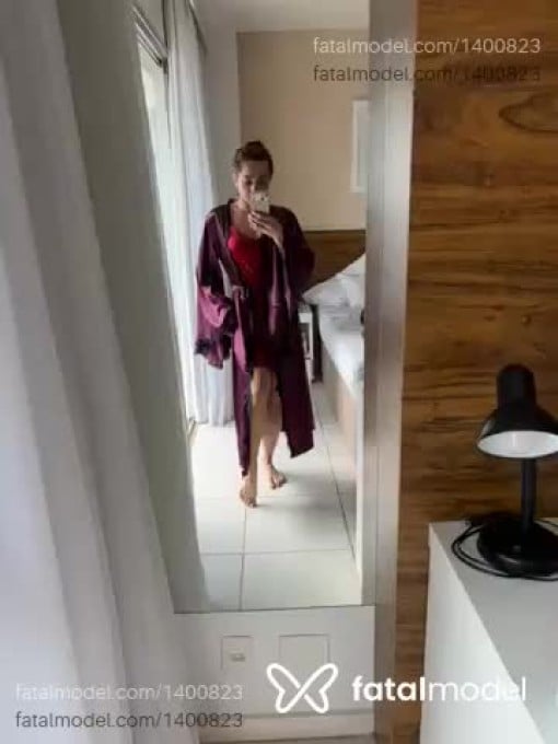 Acompanhante mulher ruiva (o) de olhos mel em São Paulo - Evelyn Zain