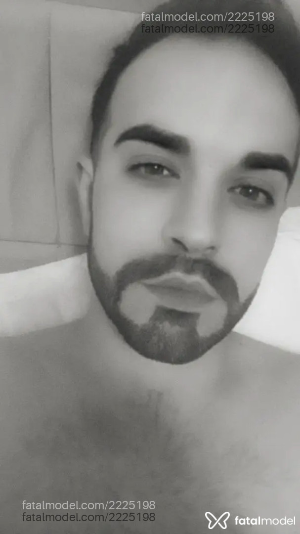 Acompanhante homem morena (o) de olhos castanhos em Brusque Acompanhante homem morena (o) de olhos castanhos em Brusque - Benderzinho