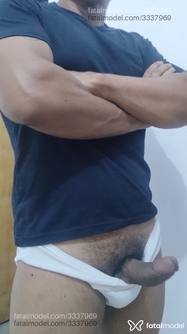 Acompanhante homem morena (o) de olhos pretos - Gabriel Acompanhante homem morena (o) de olhos pretos - Gabriel