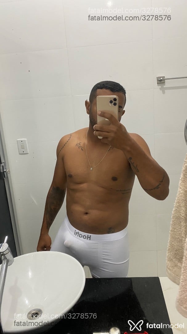Acompanhante homem morena (o) de olhos castanhos em Sete Lagoas Acompanhante homem morena (o) de olhos castanhos em Sete Lagoas - Pretinho