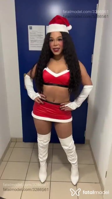 Acompanhante mulher trans morena (o) de olhos castanhos - Nicole Rios
