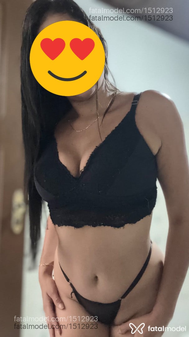 Acompanhante mulher com cabelo castanho de olhos pretos em São Luís Acompanhante mulher com cabelo castanho de olhos pretos em São Luís - Mel