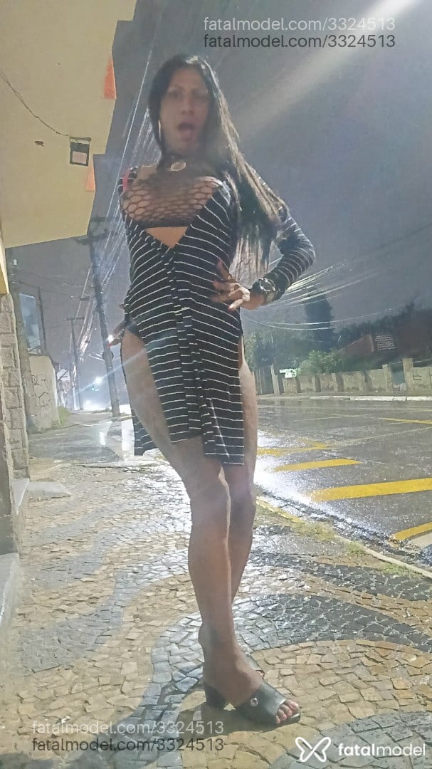 Acompanhante mulher trans morena (o) de olhos pretos - Kawanny Gabrielly