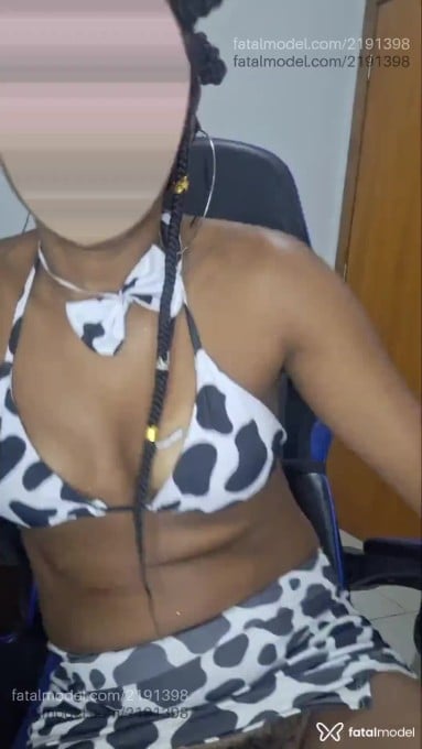 Acompanhante mulher morena (o) de olhos pretos em Campinas - Kristall