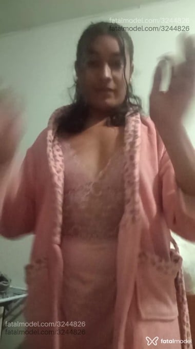 Acompanhante mulher trans morena (o) de olhos castanhos em Lajeado Acompanhante mulher trans morena (o) de olhos castanhos em Lajeado - Kelly