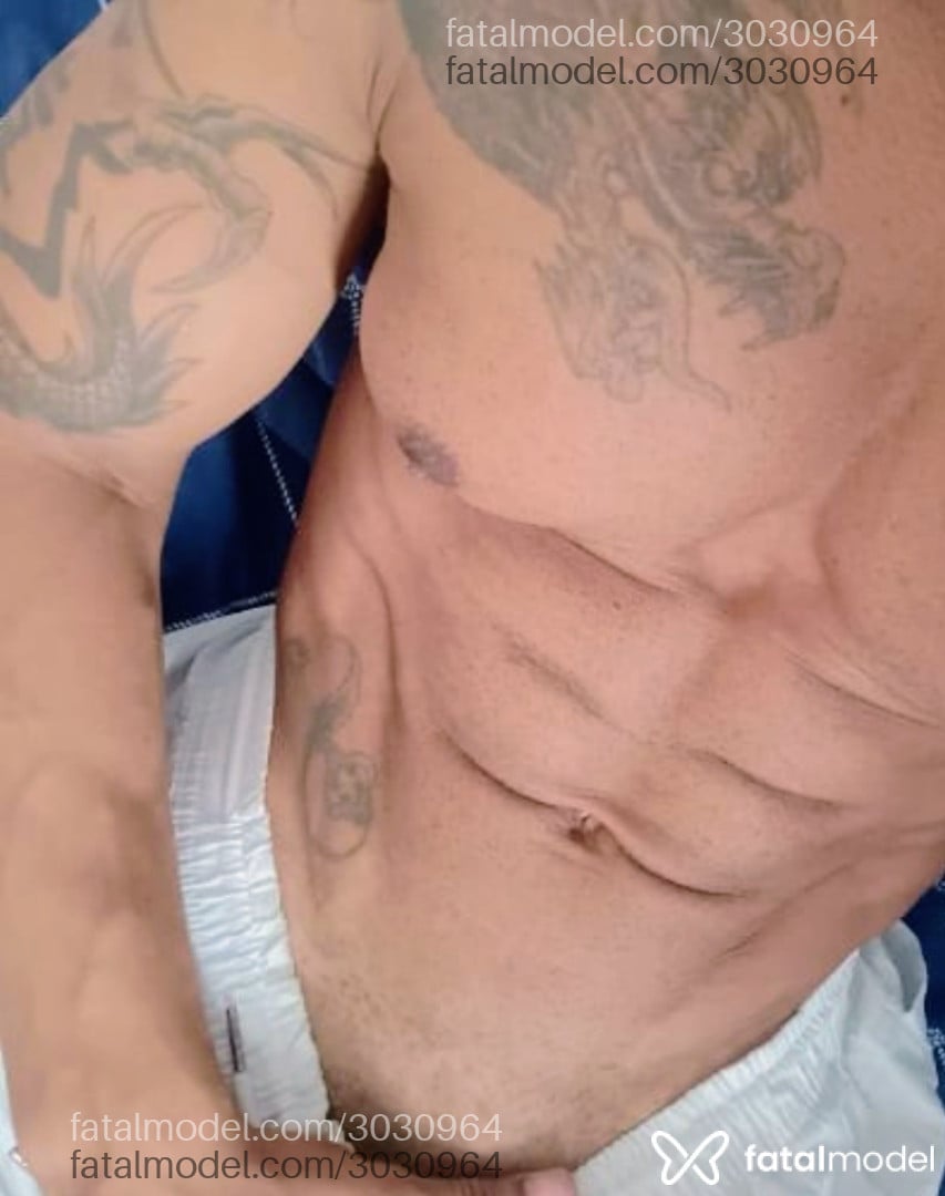 Acompanhante homem morena (o) de olhos pretos em Florianópolis - Arthur Menezes