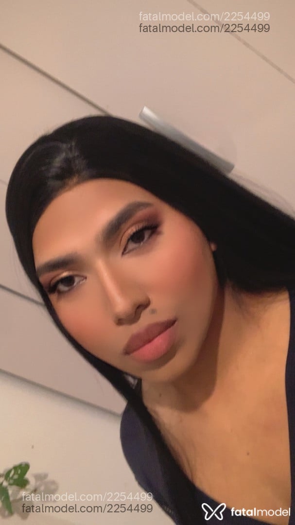 Acompanhante mulher trans morena (o) de olhos castanhos em Balneário Camboriú - Jennye