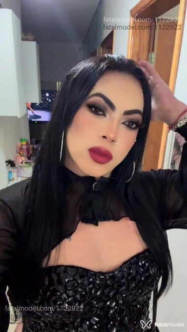 Acompanhante homem trans morena (o) de olhos castanhos em Arapongas - Heloa silvah