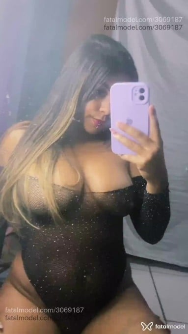 Acompanhante mulher morena (o) de olhos pretos em Nova Serrana Acompanhante mulher morena (o) de olhos pretos em Nova Serrana - Jaade