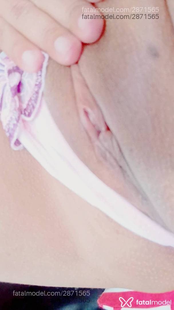 Acompanhante mulher morena (o) de olhos pretos - Bianca