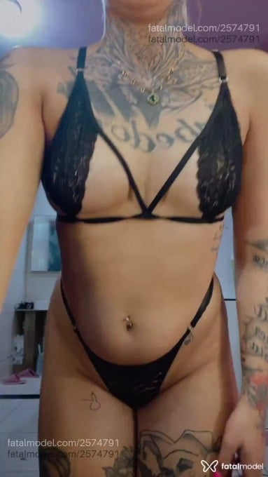 Acompanhante mulher morena (o) de olhos castanhos em Timbó Acompanhante mulher morena (o) de olhos castanhos em Timbó - Fany