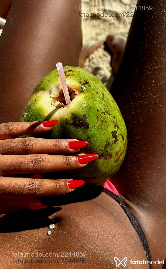 Acompanhante mulher morena (o) de olhos castanhos em Rio de Janeiro - Misteriosaa