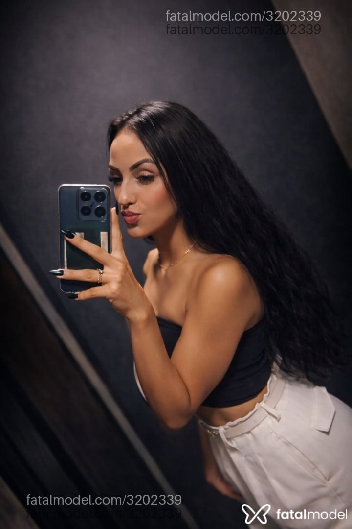 Acompanhante mulher morena (o) de olhos castanhos em Cascavel - Bianca