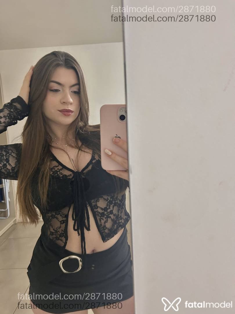 Acompanhante mulher ruiva (o) de olhos verdes - Sara Lima