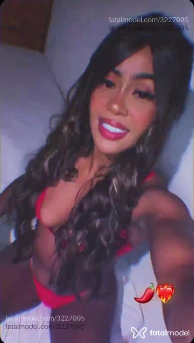 Acompanhante mulher morena (o) de olhos pretos em Atibaia - Tauane