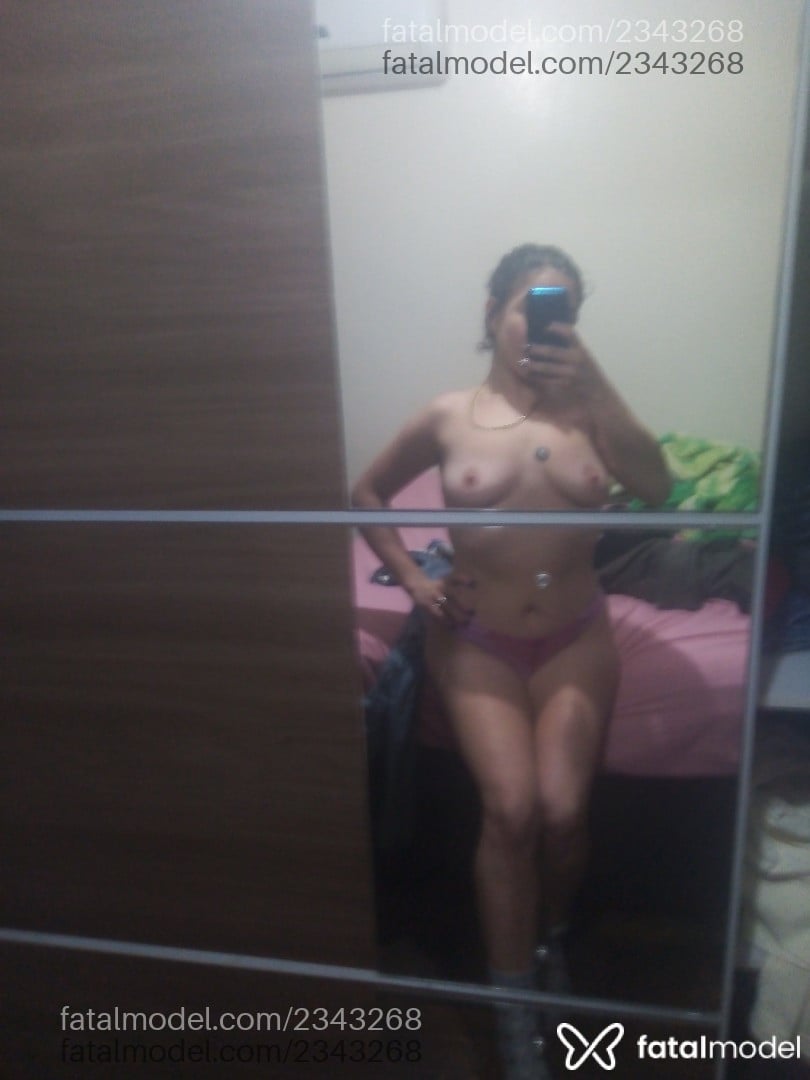 Acompanhante mulher morena (o) de olhos castanhos - Camila