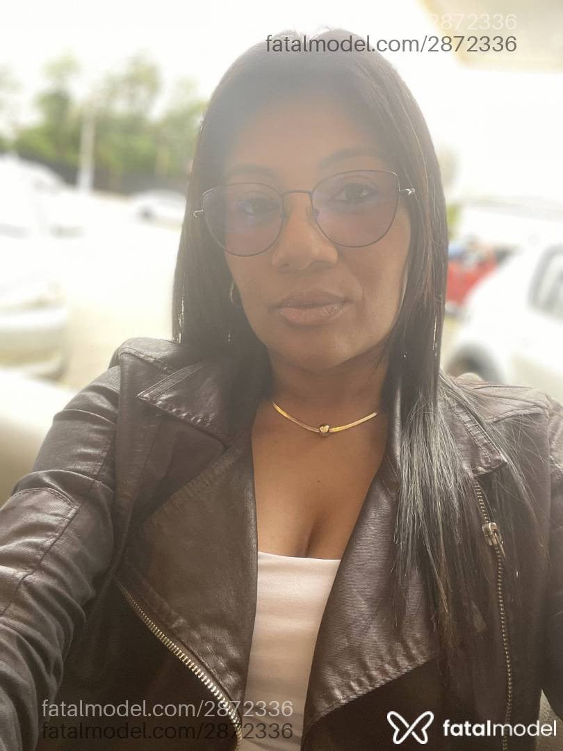 Acompanhante mulher morena (o) de olhos pretos em Tubarão Acompanhante mulher morena (o) de olhos pretos em Tubarão - Mel Cardoso