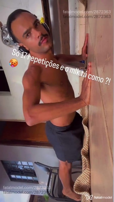 Acompanhante homem morena (o) de olhos castanhos - ArthurDotado Acompanhante homem morena (o) de olhos castanhos - ArthurDotado