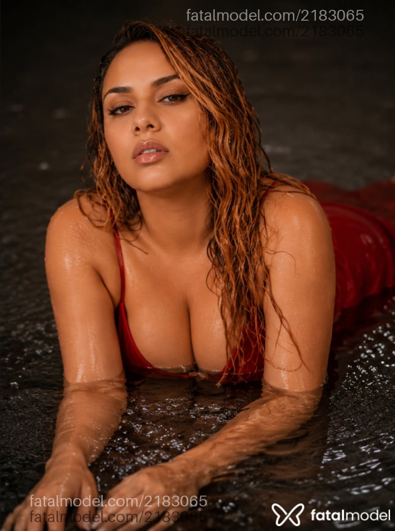 Acompanhante mulher loira (o) de olhos castanhos - Amanda Ferraz