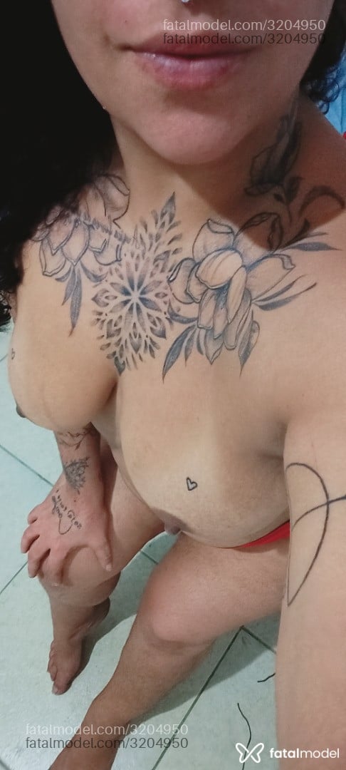 Acompanhante mulher morena (o) de olhos castanhos em Rio de Janeiro Acompanhante mulher morena (o) de olhos castanhos em Rio de Janeiro - Pampam