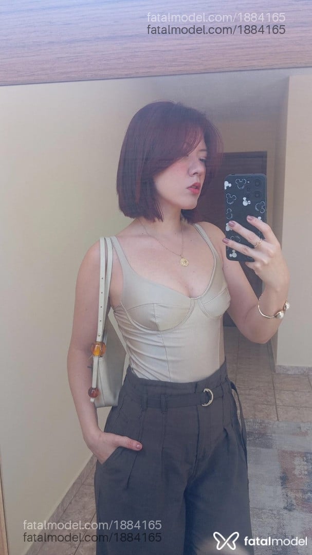 Acompanhante mulher com cabelo castanho de olhos castanhos em Campo Grande Acompanhante mulher com cabelo castanho de olhos castanhos em Campo Grande - Luíza Graciela