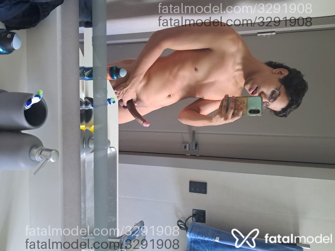 Acompanhante homem morena (o) de olhos castanhos em Teresina - Pedro