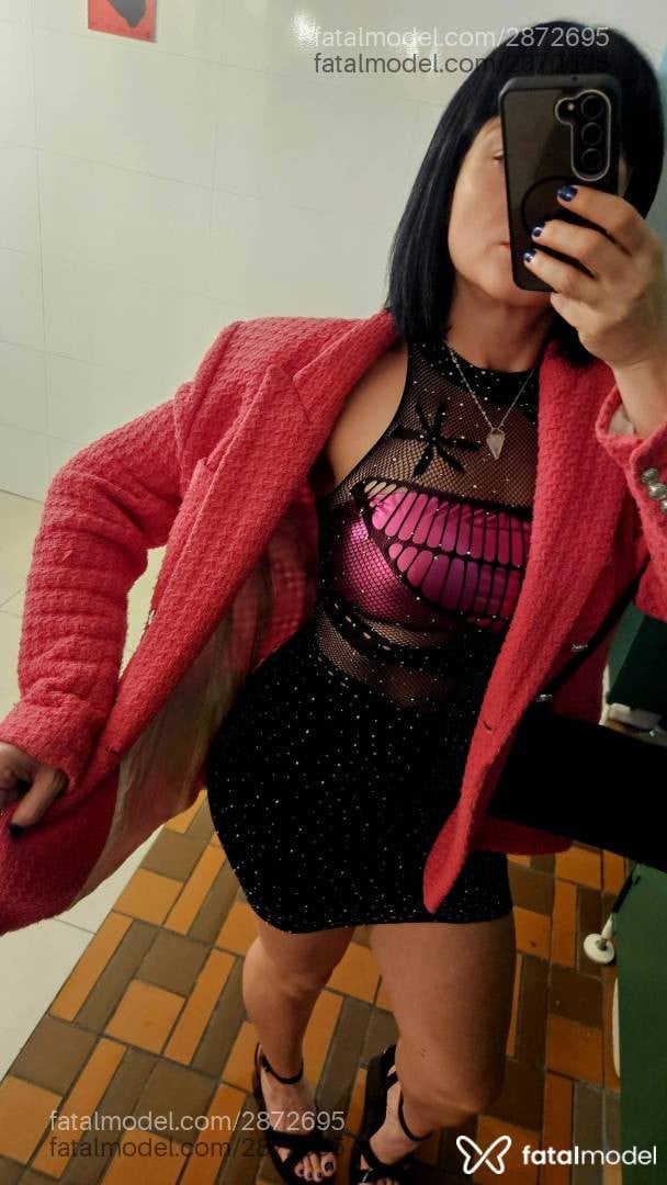 Acompanhante mulher morena (o) de olhos pretos - Bianca