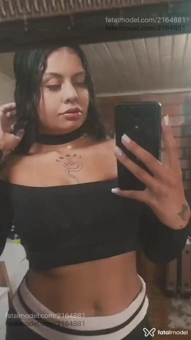 Acompanhante mulher com cabelo castanho de olhos castanhos em Concórdia Acompanhante mulher com cabelo castanho de olhos castanhos em Concórdia - Milena