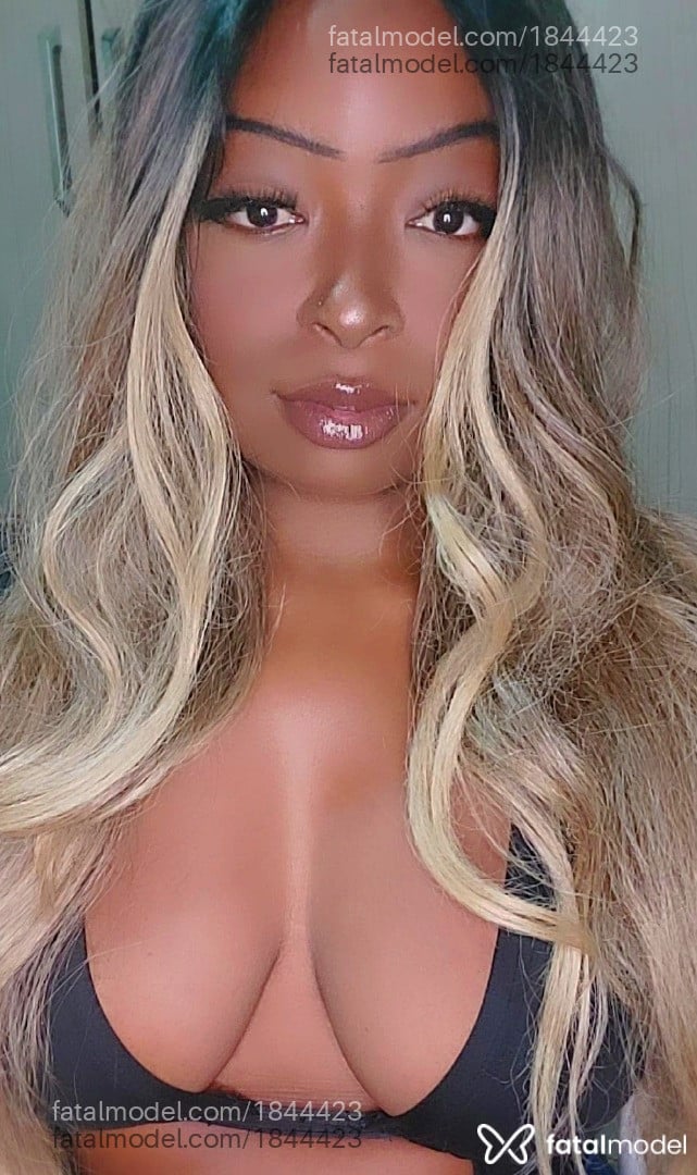 Acompanhante mulher morena (o) de olhos castanhos em Rio de Janeiro - Pantera