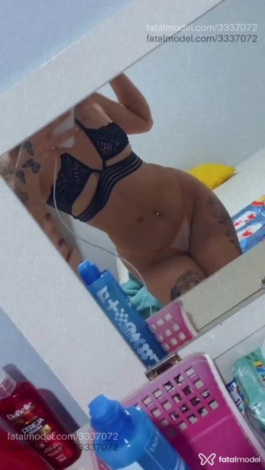 Acompanhante mulher morena (o) de olhos castanhos em Itajaí - Kelly