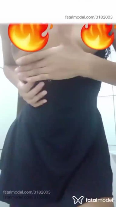 Acompanhante mulher morena (o) de olhos castanhos em Virtual - Hellen