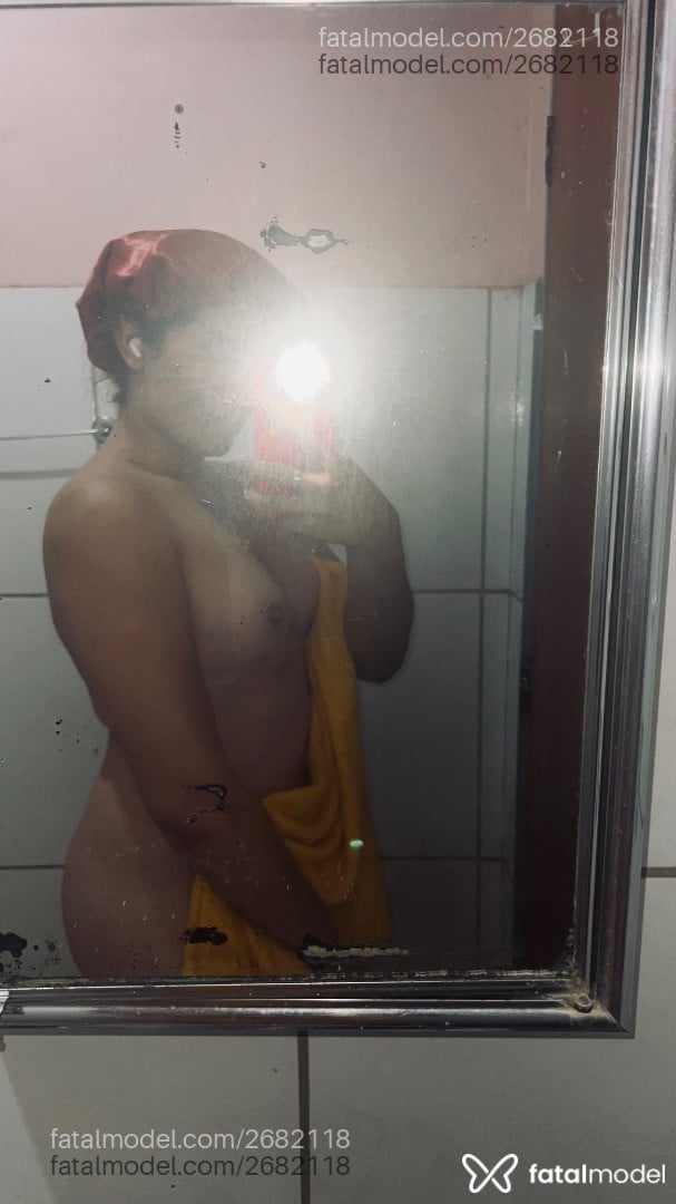 Acompanhante mulher trans ruiva (o) de olhos castanhos em Juscimeira - Wanessa