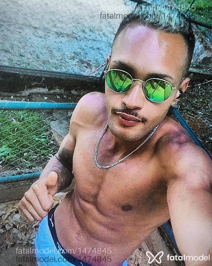 Acompanhante homem morena (o) de olhos castanhos em Patos de Minas Acompanhante homem morena (o) de olhos castanhos em Patos de Minas - Júnior