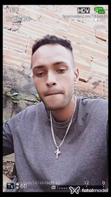Acompanhante homem morena (o) de olhos castanhos em Patos de Minas Acompanhante homem morena (o) de olhos castanhos em Patos de Minas - Júnior