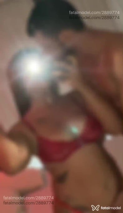 Acompanhante homem morena (o) de olhos castanhos em Virtual - Casalsfd